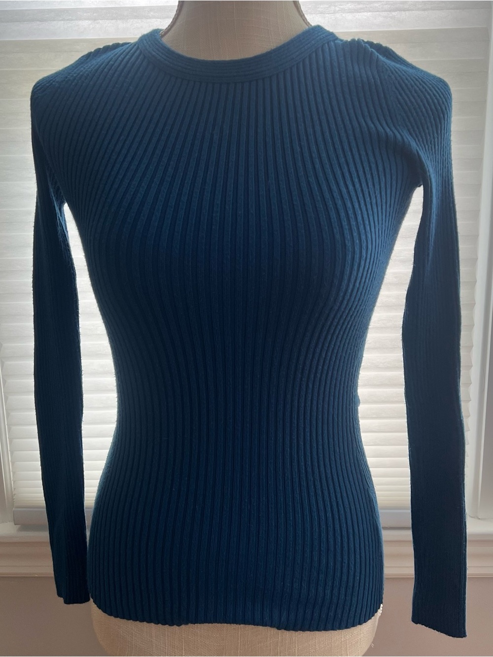 Hooked Up by IOT Ribbed Crewneck Sweater — Teal